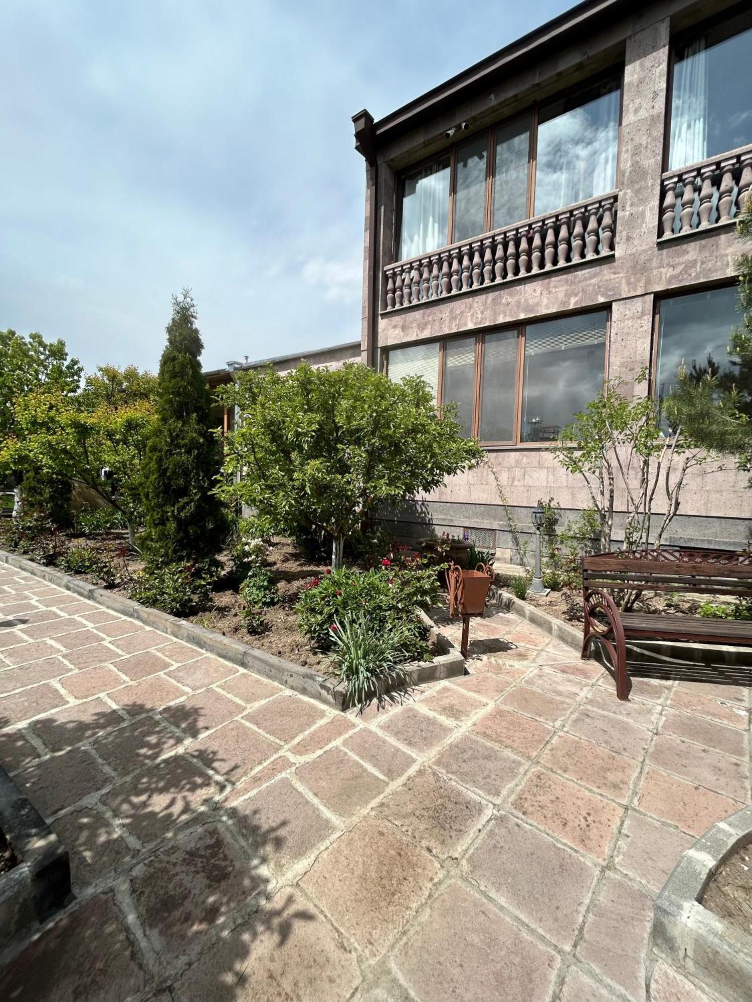 Hotel In Gyumri Exterior foto